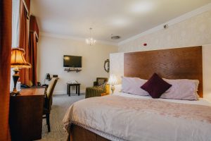 Hotel Room - Bed & table